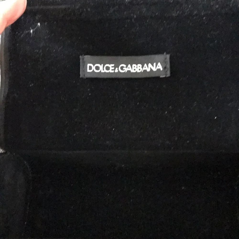 Dolce Gabbana Black sunglasses and hard case - Picture 5 of 8